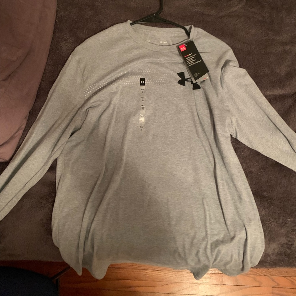 Under Armour Shirt, Mens medium